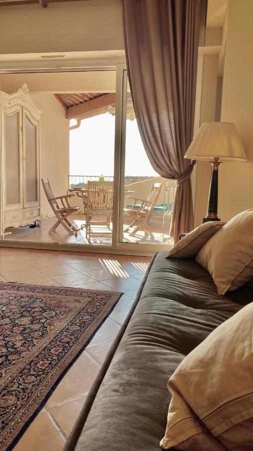 Hameau Des Amandiers-Vue Mer & Golf Saint-Cyr-sur-Mer Exterior photo